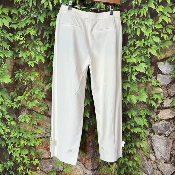 NWT VINCE. Ivory Cargo Capri Wool Pants, 0